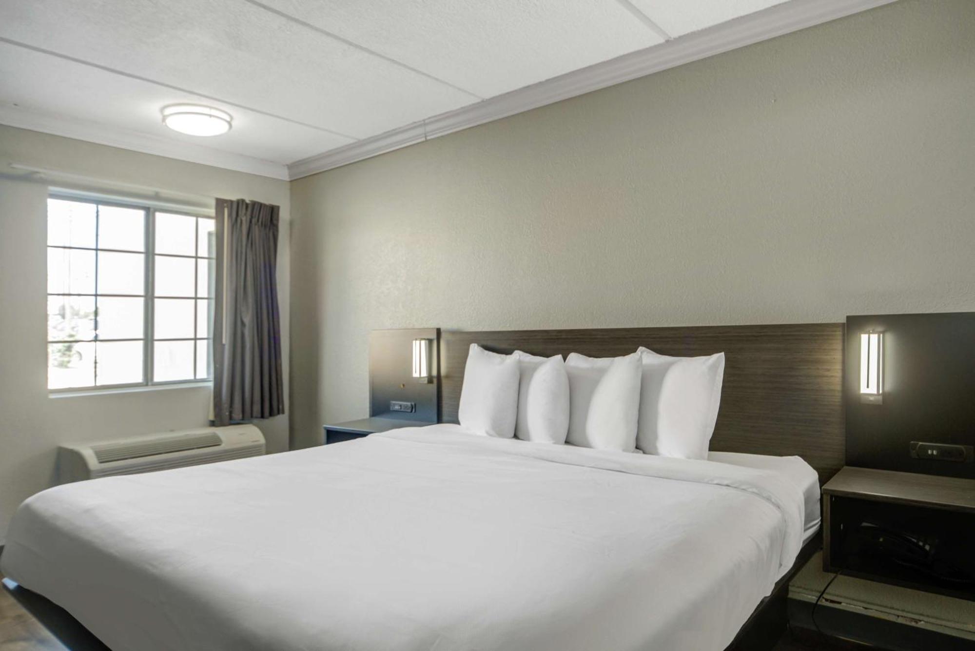 Motel 6 San Antonio, Tx I-35 North Corridor Eksteriør billede
